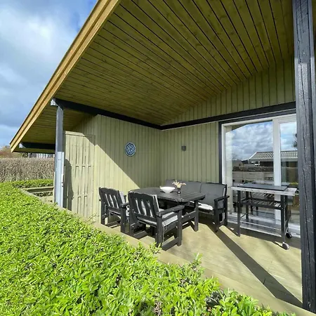 Summer House At Hvidbjerg Beach With Sea View Hébergement de vacances Børkop